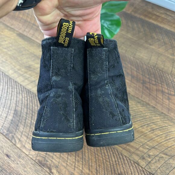 DR Marten 7 Hackney black skull flock sneaker shoe womens fabric lace up - Picture 6 of 9